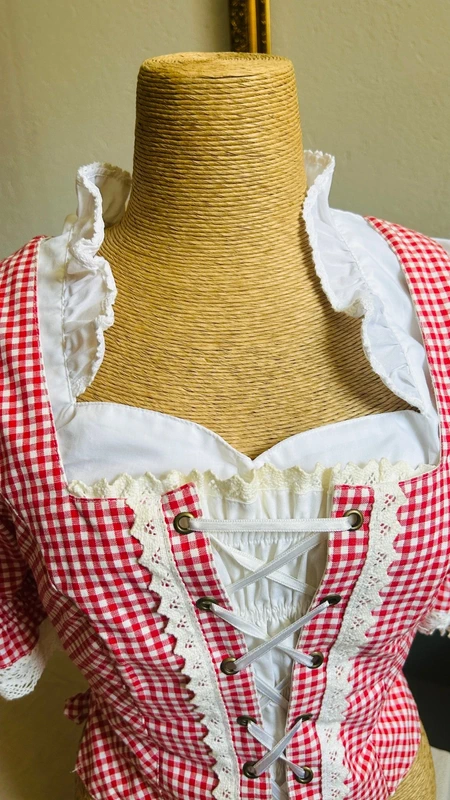 LANDHAUSS · Blusa tirolese originale, del marchio Landhaus, by C&A Naturally, 100% cotone (anche la fodera). — foto 3